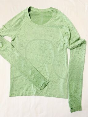 Lululemon Swiftly Tech Long Sleeve Mint Green Size 4 Seamless Yoga Top